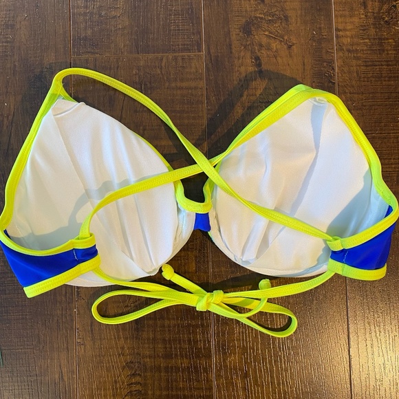 Body Glove Neon D Cup Bikini Top - Picture 5 of 8